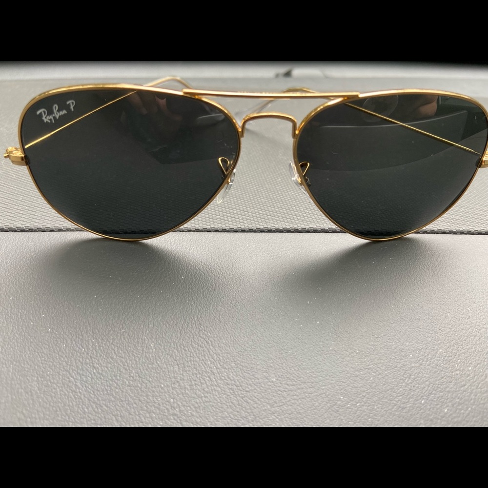 Ray-Ban polarized aviator sunglasses - crack in lens